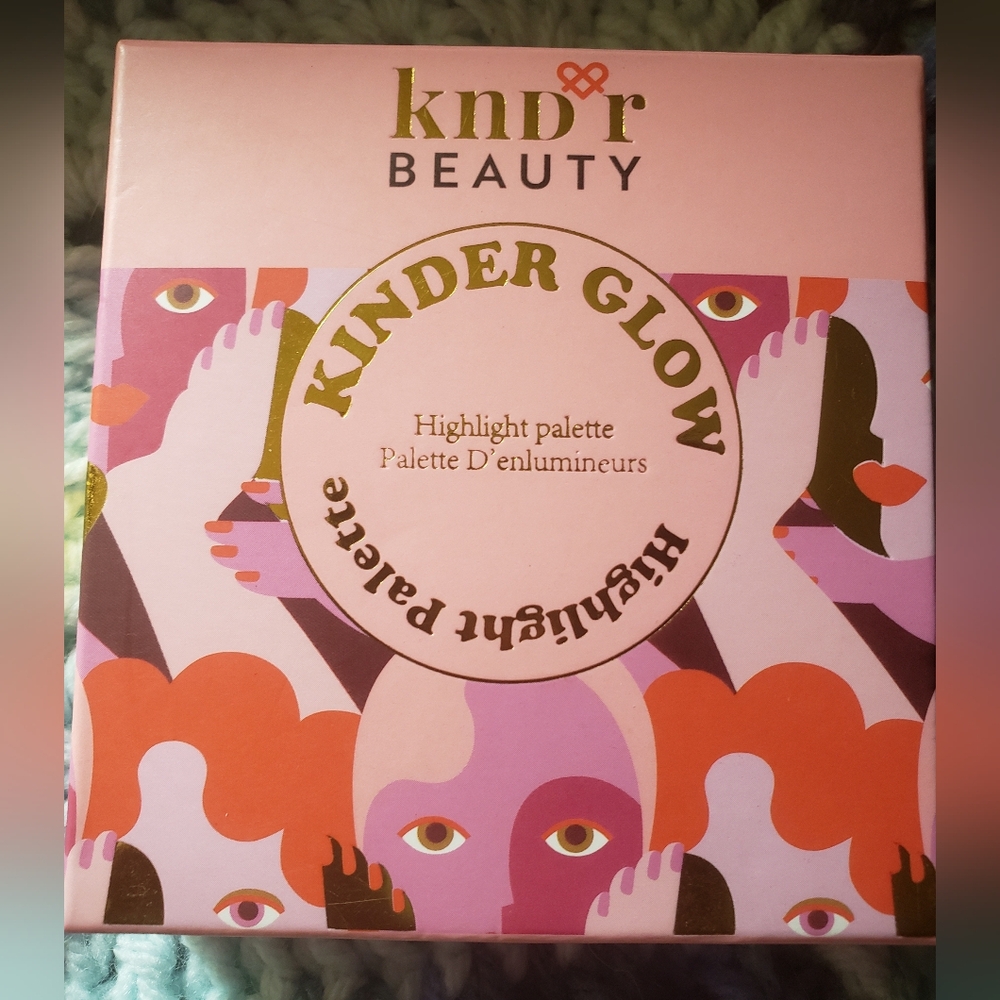 Kndr Beauty Highlight palette